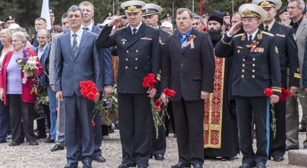 Последний воинский салют в честь павших героев. В Севастополе захоронили 98 воинов Великой Отечественной