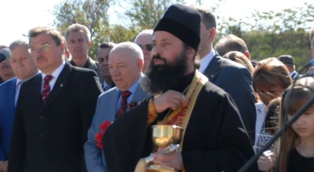 В Севастополе торжественно открыли памятник "Героям, погибшим в мирное время"