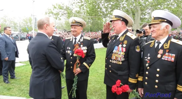 Как Севастополь своего президента встречал