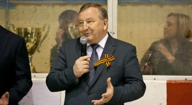 «Грифоны» из Севастополя сыграли в хоккей на Алтае