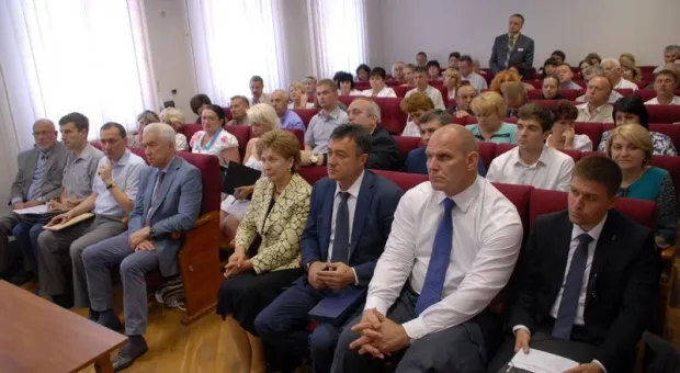 В Севастополе прошла конференция севастопольского регионального отделения партии "Единая Россия". Сформирован политсовет