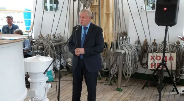 Сергей Миронов в Севастополе. Главный «справоросс» выступил на паруснике «Надежда» перед севастопольскими работниками культуры Сергей Миронов в Севастополе. Главный «справоросс» выступил на паруснике «Надежда» перед севастопольскими работниками культуры