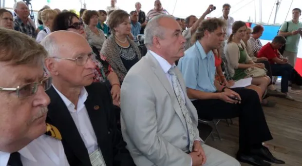 Сергей Миронов в Севастополе. Главный «справоросс» выступил на паруснике «Надежда» перед севастопольскими работниками культуры Сергей Миронов в Севастополе. Главный «справоросс» выступил на паруснике «Надежда» перед севастопольскими работниками культуры