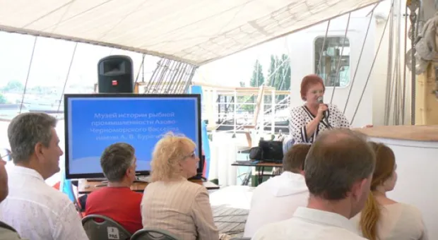 Музей рыбацкий – славных судеб россыпь… Музей рыбацкий – славных судеб россыпь…