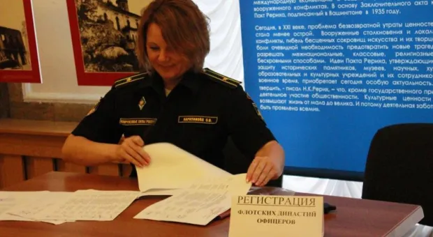 Ко Дню России Правительство Москвы вручило севастопольцам подарочные сертификаты