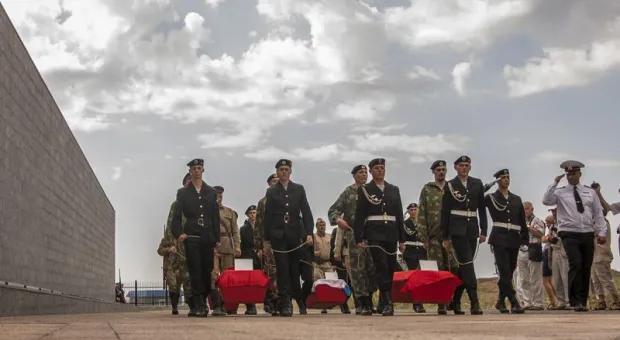 На 35-й Береговой батарее захоронили останки воинов, погибших на последних рубежах обороны Севастополя
