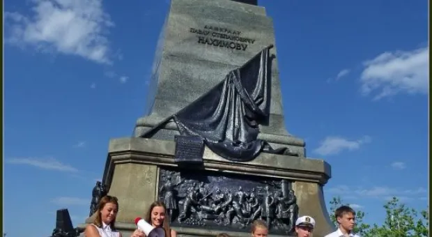 В Севастополе скромно отметили 212-ю годовщину со дня рождения Павла Степановича Нахимова