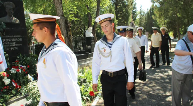 Контр-адмирал А. Трофимов: продолжение плавания