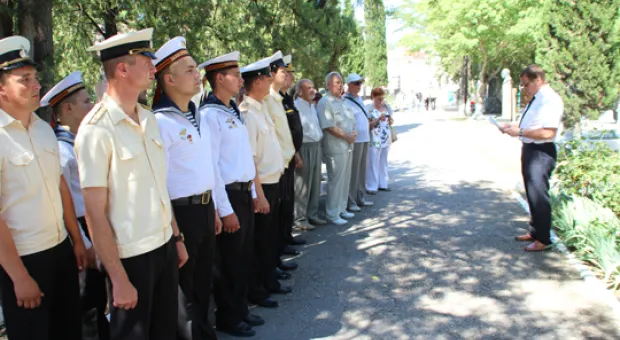 Контр-адмирал А. Трофимов: продолжение плавания