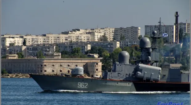 Состоялась вторая репетиция парада кораблей на День ВМФ в Севастополе