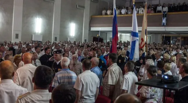 В Доме офицеров Севастополя состоялось торжественное собрание, посвящённое Дню флота России