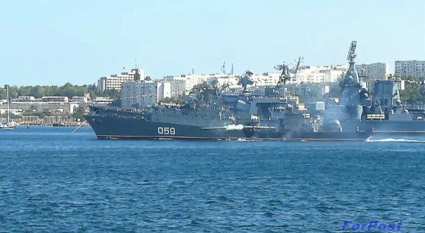 В Севастополе с размахом отмечают День ВМФ