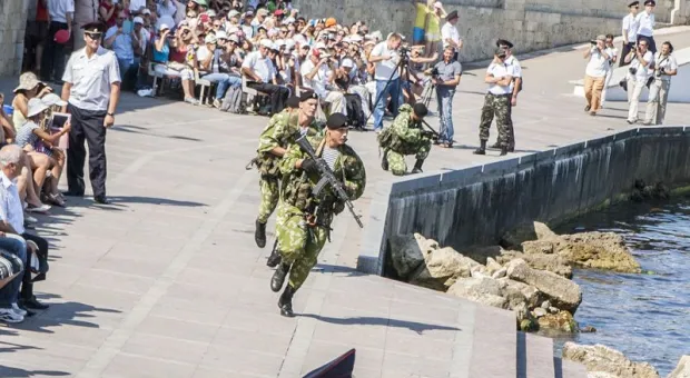 В Севастополе с размахом отмечают День ВМФ