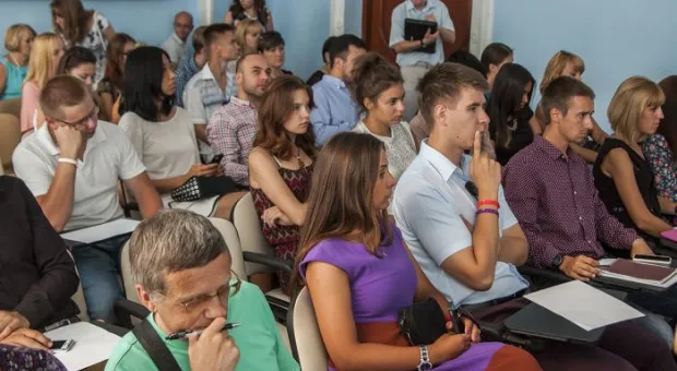 В Доме Правительства Севастополя обсудили проблемные вопросы молодежи