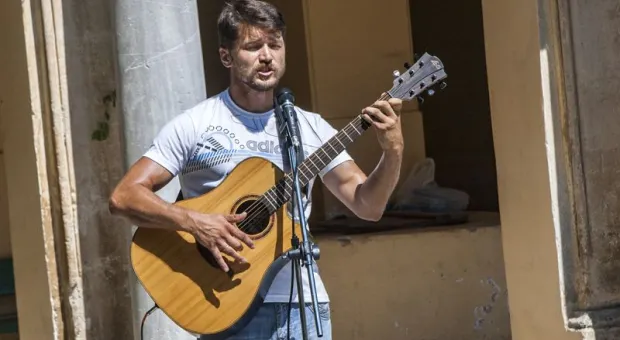 В Севастополе открылся фестиваль авторской песни «Небо славян-2014»