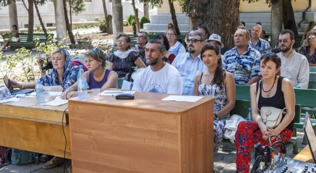 В Севастополе открылся фестиваль авторской песни «Небо славян-2014»