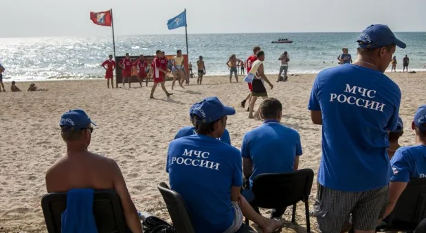 На Молодёжном форуме «Таврида» спасатели показали, что такое здоровый образ жизни На Молодёжном форуме «Таврида» спасатели показали, что такое здоровый образ жизни