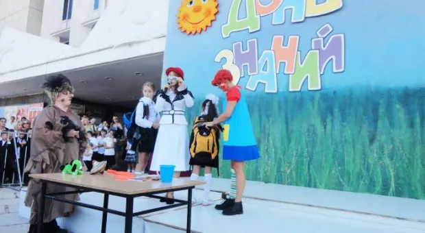 Школьников Севастополя пригласили в "Страну знаний"