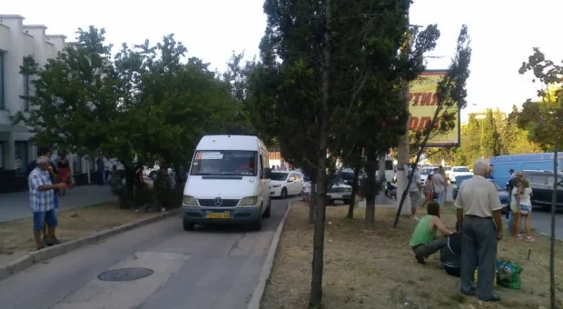 Из-за аварии в Севастополе практически перекрыта улица Вакуленчука