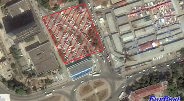 В Севастополе ищут способ разгрузки центрального кольца. Как вариант: запретить парковку и вернуть двустороннее движение В Севастополе ищут способ разгрузки центрального кольца. Как вариант: запретить парковку и вернуть двустороннее движение