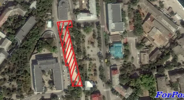 В Севастополе ищут способ разгрузки центрального кольца. Как вариант: запретить парковку и вернуть двустороннее движение В Севастополе ищут способ разгрузки центрального кольца. Как вариант: запретить парковку и вернуть двустороннее движение