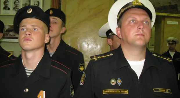 Черноморцам спустя без малого 100 лет возвращен Андреевский флаг линейного корабля «Император Александр III»