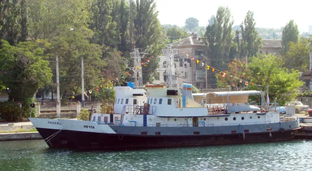 В Севастополе в Детской флотилии «отбили склянки» нового учебного года В Севастополе в Детской флотилии «отбили склянки» нового учебного года