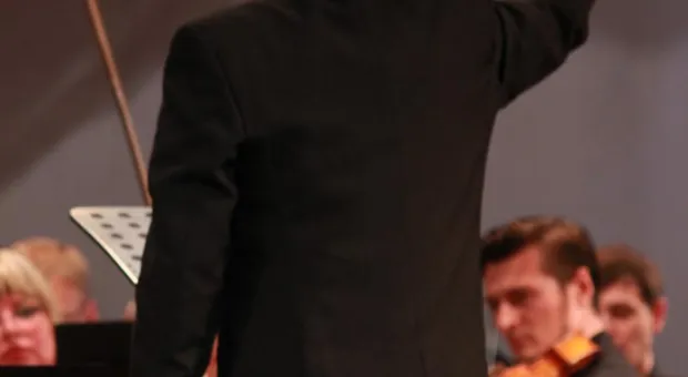 Министр культуры В. Мединский торжественно передал Севастополю новый рояль Steinway & sons