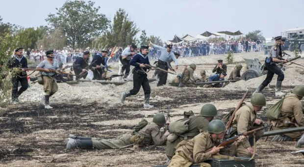Первый Крымский военно-исторический фестиваль завершился Освобождением Севастополя Первый Крымский военно-исторический фестиваль завершился Освобождением Севастополя