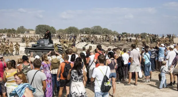 Первый Крымский военно-исторический фестиваль завершился Освобождением Севастополя Первый Крымский военно-исторический фестиваль завершился Освобождением Севастополя