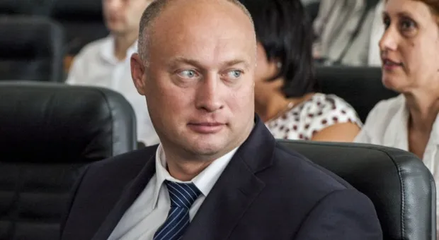 После получения мандатов депутаты Заксобрания Севастополя учились "жать на кнопки"