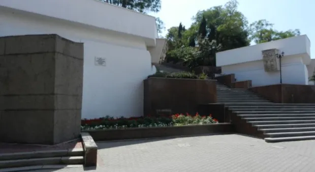 Только через конкурс, и пока неизвестно - где. Обсуждение проекта установки памятника детям-партизанам Севастополя закончилось скандалом