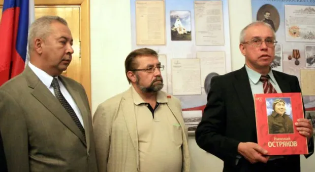 Открытие историко-документальной выставки «Москва – Севастополь. Образы прошлого и настоящего в документах и фотографиях» Открытие историко-документальной выставки «Москва – Севастополь. Образы прошлого и настоящего в документах и фотографиях»