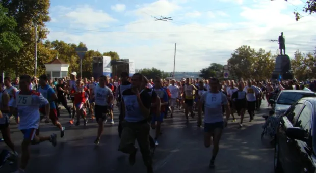 Более 3 тысяч жителей Севастополя приняли участие во всероссийском Дне бега