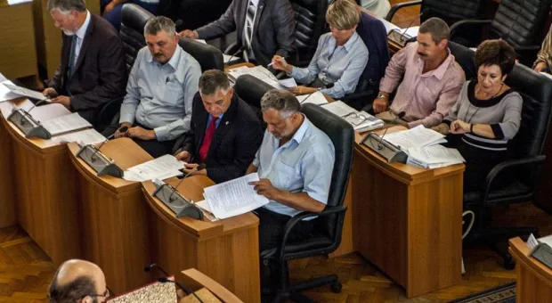 В Севастополе открылась первая сессия Законодательного Собрания I созыва. Итоги дня