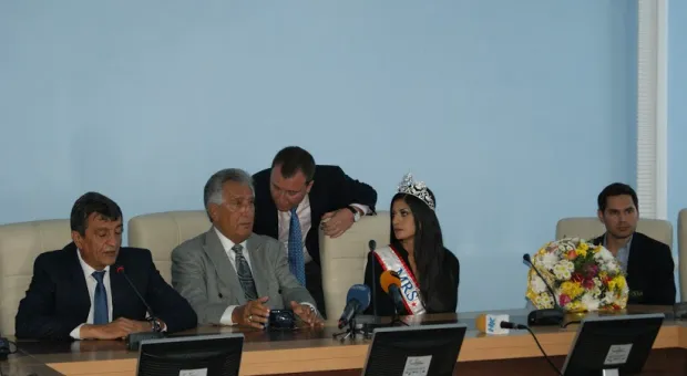 В Севастополе проведут Международный конкурс красоты «Миссис Америка и Миссис Россия - 2015»