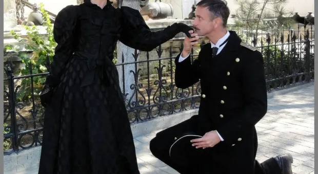 Легендарный режиссер снял эпизод в музее ЧФ к своему фильму «Не вечерняя» Легендарный режиссер снял эпизод в музее ЧФ к своему фильму «Не вечерняя»