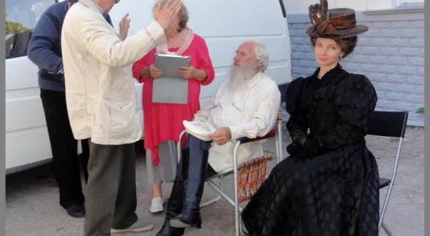 Легендарный режиссер снял эпизод в музее ЧФ к своему фильму «Не вечерняя» Легендарный режиссер снял эпизод в музее ЧФ к своему фильму «Не вечерняя»