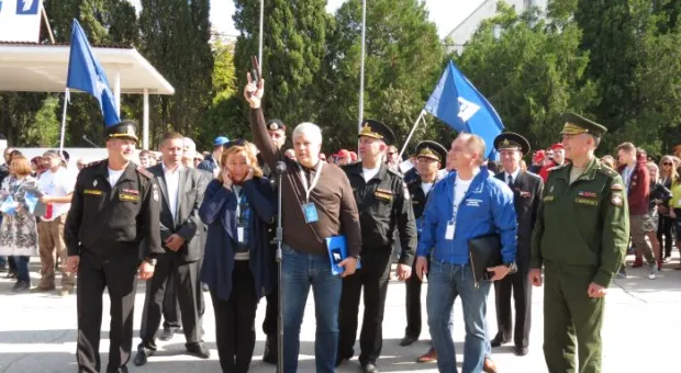 Автомобиль в награду за добросовестную службу Автомобиль в награду за добросовестную службу