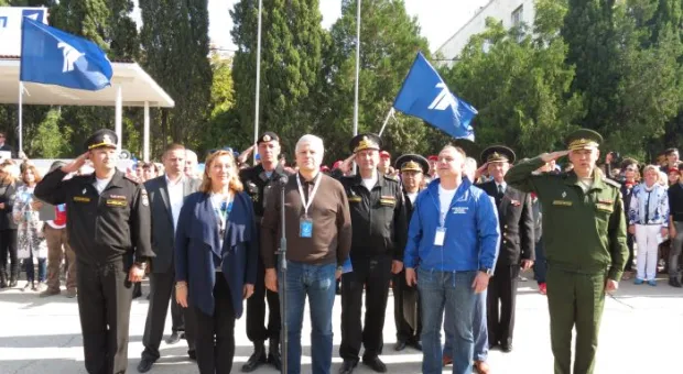 Автомобиль в награду за добросовестную службу Автомобиль в награду за добросовестную службу