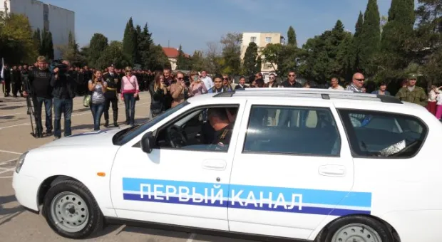 Автомобиль в награду за добросовестную службу Автомобиль в награду за добросовестную службу