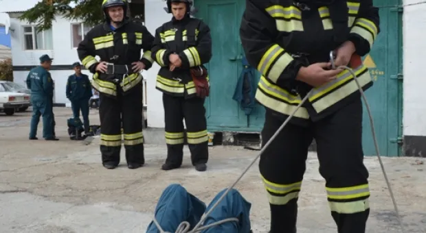 В Севастополе выбрали лучшего пожарного и лучшего начальника караула В Севастополе выбрали лучшего пожарного и лучшего начальника караула