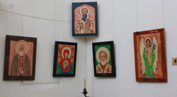 В Севастополе открылась уникальная выставка тверского мастера Виталия Васильева «Тени наших далеких предков» В Севастополе открылась уникальная выставка тверского мастера Виталия Васильева «Тени наших далеких предков»