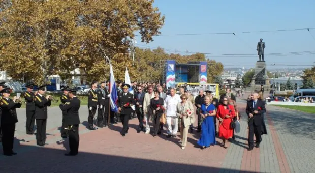 Через войну - против войны. В Севастополе открылся XII Международный фестиваль военного кино имени Ю. Озерова Через войну - против войны. В Севастополе открылся XII Международный фестиваль военного кино имени Ю. Озерова
