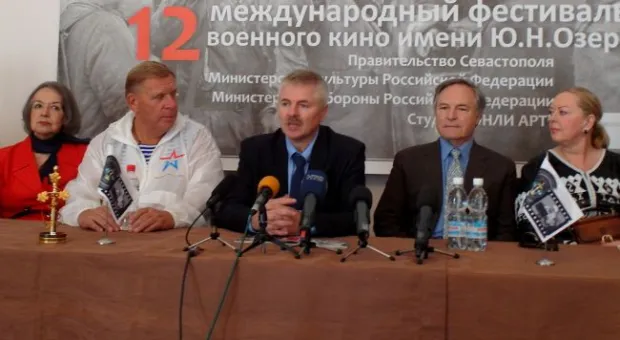 Через войну - против войны. В Севастополе открылся XII Международный фестиваль военного кино имени Ю. Озерова Через войну - против войны. В Севастополе открылся XII Международный фестиваль военного кино имени Ю. Озерова
