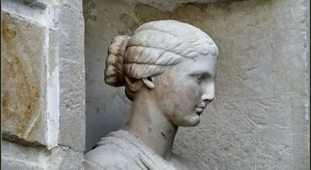 Замгубернатора и подрядчик объяснили, что на самом деле происходит с Графской пристанью в Севастополе Замгубернатора и подрядчик объяснили, что на самом деле происходит с Графской пристанью в Севастополе