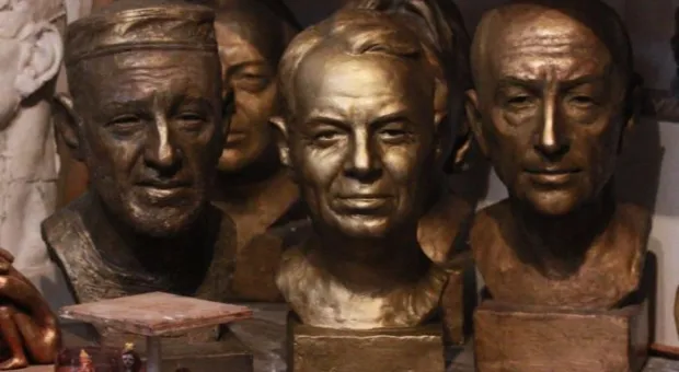 «Он пишет каменную летопись Севастополя»: в день 79-летия вспоминаем народного художника Украины и почетного гражданина Севастополя Станислава Чижа «Он пишет каменную летопись Севастополя»: в день 79-летия вспоминаем народного художника Украины и почетного гражданина Севастополя Станислава Чижа