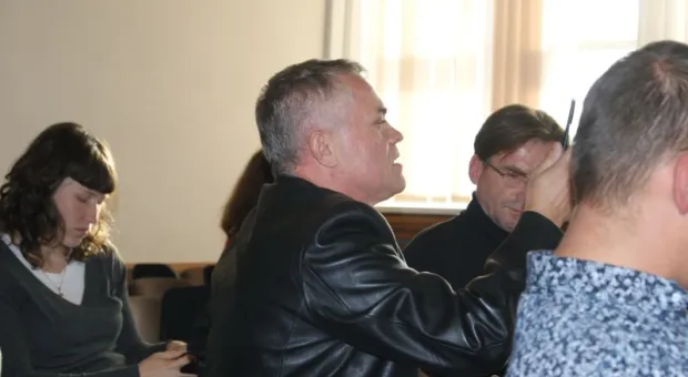 Парковку на Нахимова вернуть. Инициативная группа готовит открытое обращение к губернатору Парковку на Нахимова вернуть. Инициативная группа готовит открытое обращение к губернатору