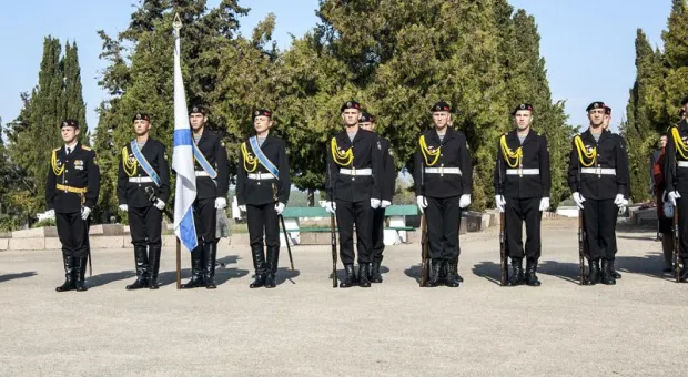 Постоянное место упокоения нашёл ещё один солдат, оборонявший Севастополь - командир легендарного 18-го батальона морской пехоты капитан Черноусов Постоянное место упокоения нашёл ещё один солдат, оборонявший Севастополь - командир легендарного 18-го батальона морской пехоты капитан Черноусов