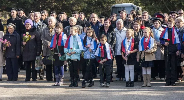 Постоянное место упокоения нашёл ещё один солдат, оборонявший Севастополь - командир легендарного 18-го батальона морской пехоты капитан Черноусов Постоянное место упокоения нашёл ещё один солдат, оборонявший Севастополь - командир легендарного 18-го батальона морской пехоты капитан Черноусов
